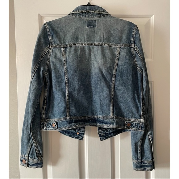 Short Waisted Denim Jacket / Blue Jean Jacket / American Eagle / L - Picture 2 of 3